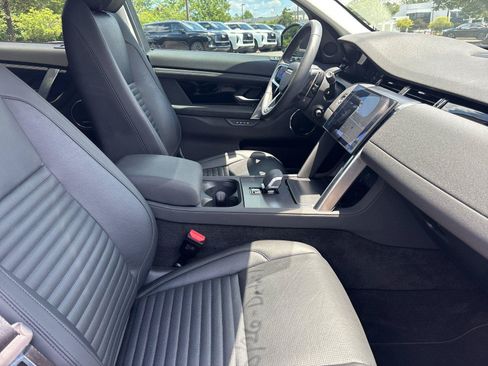 Used 2025 Land Rover Discovery Sport S AWD/4WD image 40