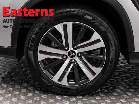 Used 2025 Mitsubishi Outlander Sport SE AWD/4WD image 31