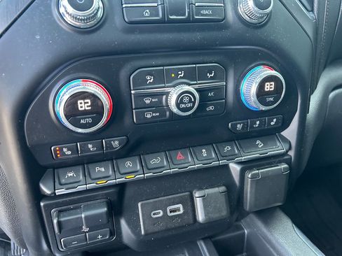 Used 2019 GMC Sierra 1500 AT4 w/ AT4 Premium Package image 28