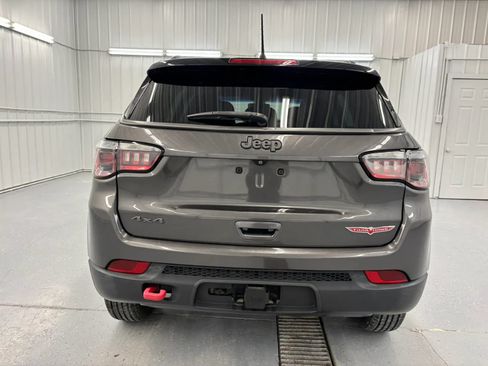Used 2019 Jeep Compass Trailhawk w/ Cold Weather Group AWD/4WD image 5