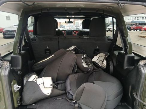 Used 2023 Jeep Wrangler Unlimited Rubicon w/ LED Lighting Group image 51