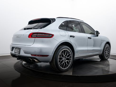 Certified 2018 Porsche Macan S image 7