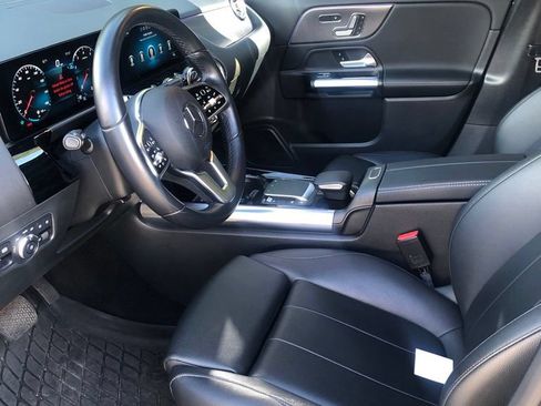Used 2022 Mercedes-Benz GLA 250 4MATIC image 5