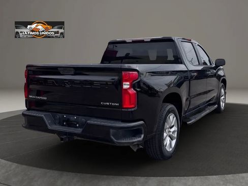 Used 2020 Chevrolet Silverado 1500 Custom w/ Custom Value Package image 5