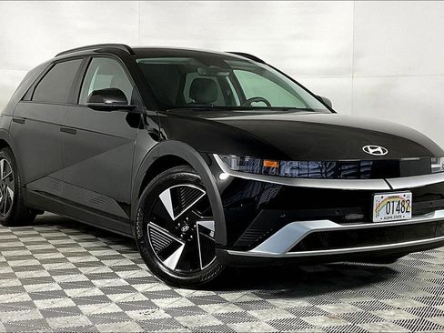 Used 2025 Hyundai Ioniq 5 SEL image 11