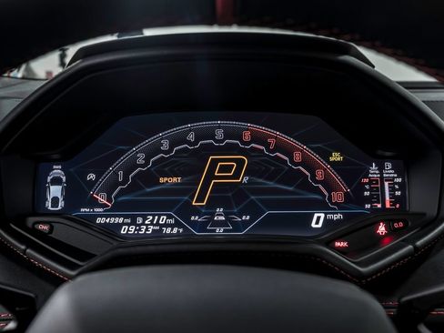 Used 2023 Lamborghini Huracan Tecnica RWD image 16