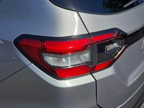 Used 2025 Honda Pilot EX-L image 36