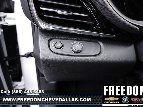 New 2026 Buick Envista Sport Touring image 27