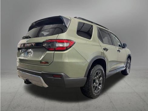 New 2026 Honda Pilot TrailSport image 7