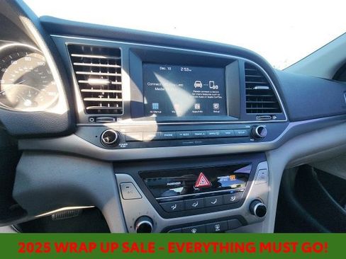 Used 2018 Hyundai Elantra SE w/ SE Connectivity Package 04 image 20
