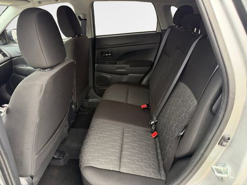 Used 2025 Mitsubishi Outlander Sport LE AWD/4WD image 24