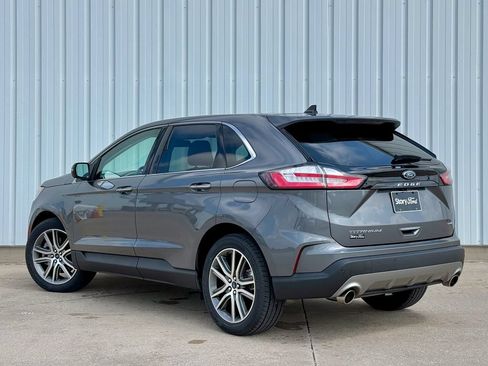 Used 2021 Ford Edge Titanium AWD/4WD image 4