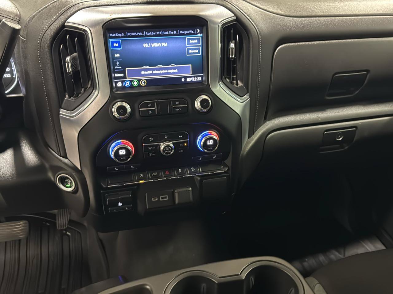 Used 2021 GMC Sierra 1500 SLE w/ X31 Off-Road Package AWD/4WD image 22