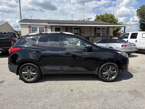 Used 2014 Hyundai Tucson AWD image 2