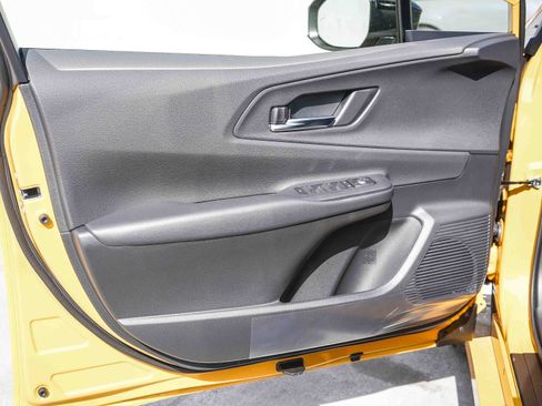 New 2026 Toyota Prius Plug-In Hybrid FWD image 24