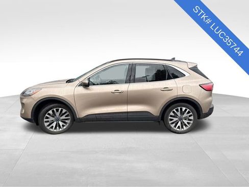 Used 2020 Ford Escape Titanium w/ Titanium Premium Package 2.0 image 4