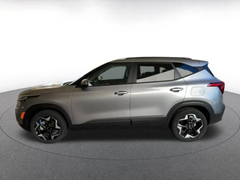 Used 2025 Kia Seltos S image 9