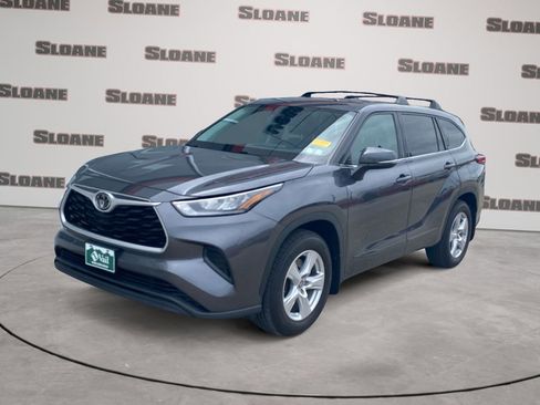 Used 2020 Toyota Highlander L AWD/4WD image 1