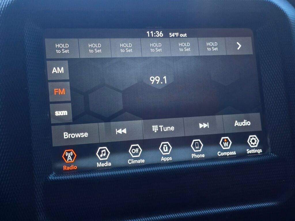 Used 2020 Jeep Gladiator Overland AWD/4WD image 30