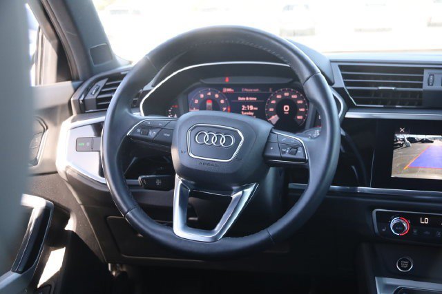 Used 2022 Audi Q3 2.0T Premium AWD/4WD image 15