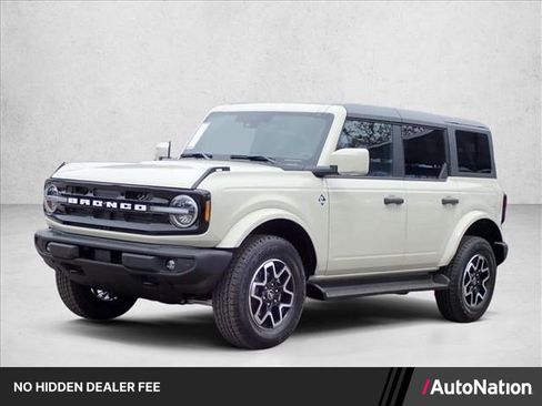 New 2026 Ford Bronco Outer Banks AWD/4WD image 1