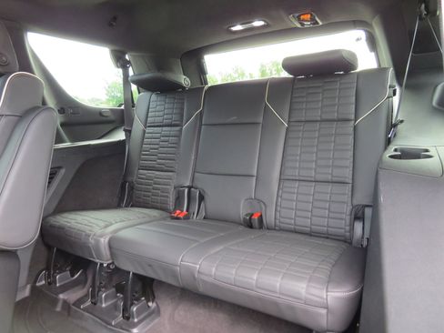 Certified 2024 Cadillac Escalade Sport Platinum w/ LPO, ONYX Package image 14