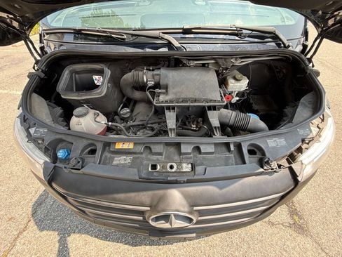 Used 2019 Mercedes-Benz Sprinter 2500 w/ Acoustic Package image 36