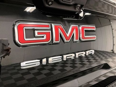 Used 2024 GMC Sierra 1500 Pro w/ Graphite Edition AWD/4WD image 9