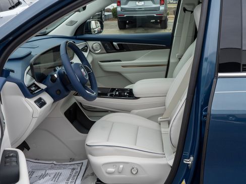 New 2026 Buick Enclave Avenir w/ Super Cruise Package image 19