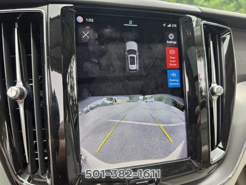 Used 2024 Volvo XC60 B5 Core AWD/4WD image 21