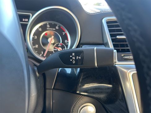 Used 2015 Mercedes-Benz ML 63 AMG 4MATIC image 17