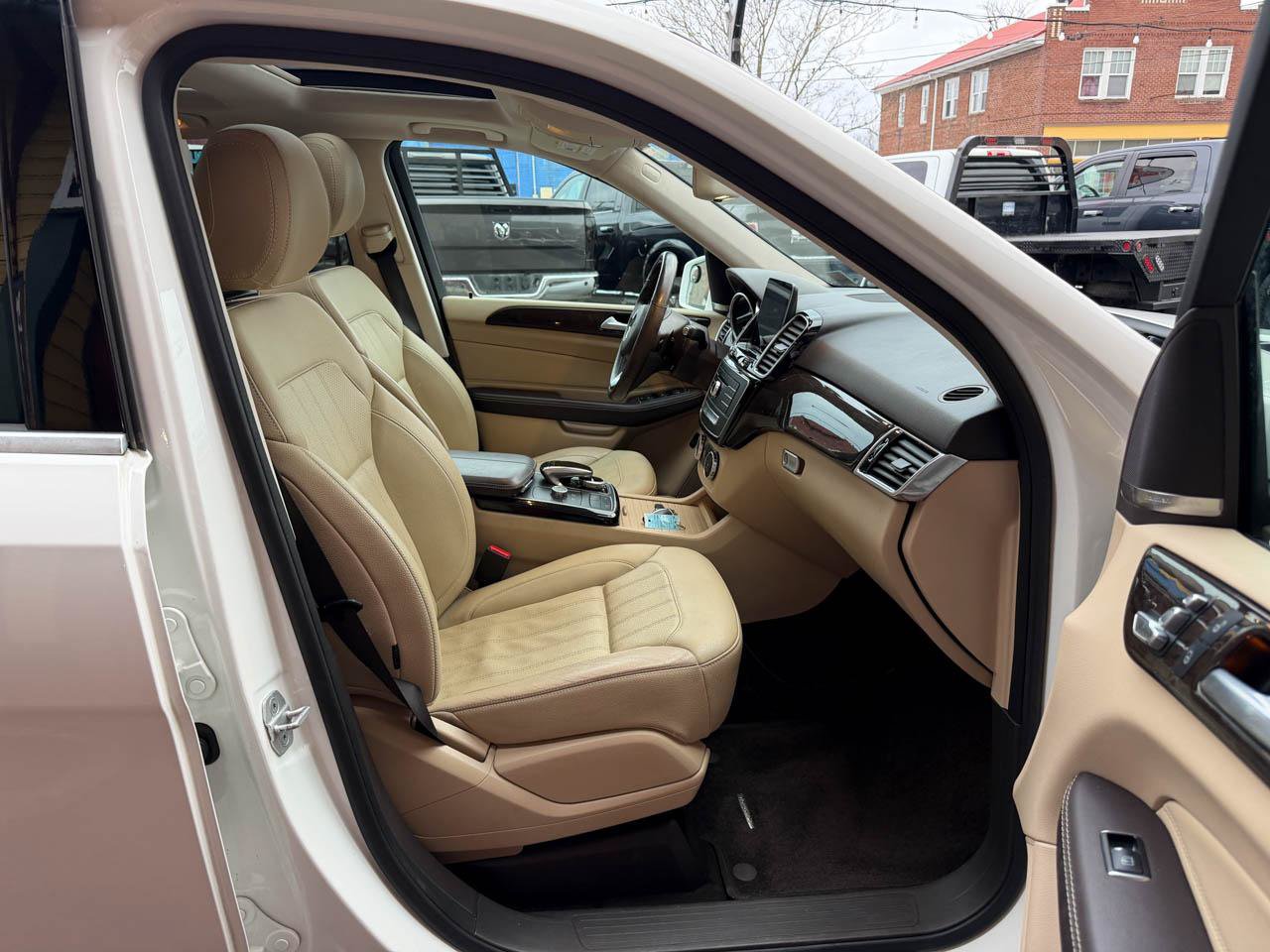Used 2017 Mercedes-Benz GLE 350 4MATIC image 17