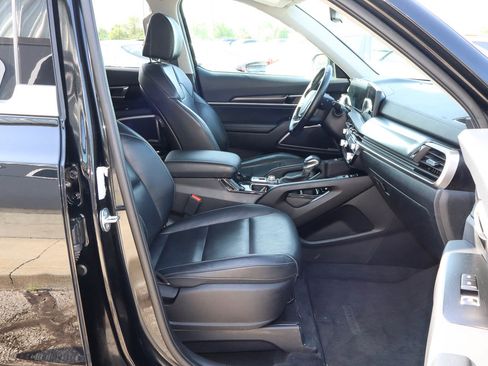 Used 2025 Kia Telluride S AWD/4WD image 29