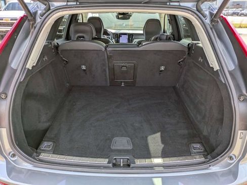 Used 2021 Volvo XC60 T5 Inscription image 13