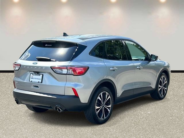 Certified 2022 Ford Escape SE w/ SE Sport Appearance Package FWD image 5
