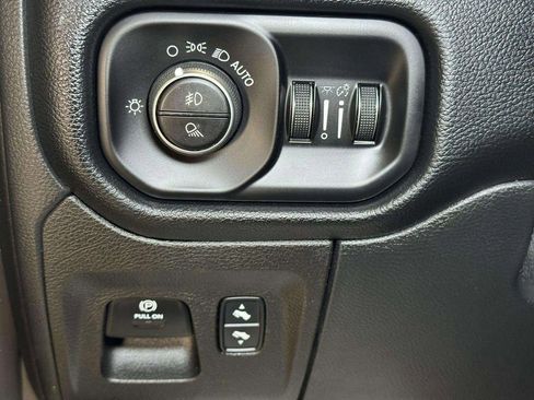 Used 2021 RAM 1500 Laramie image 9