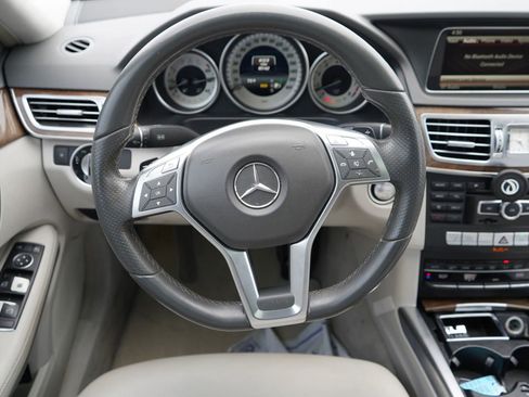 Used 2014 Mercedes-Benz E 350 Sedan image 16