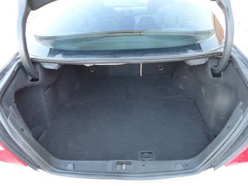 Used 2009 Mercedes-Benz CLK 350 Coupe image 34