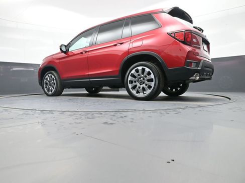 Certified 2024 Honda Passport EX-L image 32
