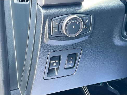 Used 2019 Ford F150 XLT w/ Equipment Group 302A Luxury AWD/4WD image 10