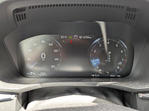 Used 2019 Volvo XC60 T6 R-Design w/ Protection Package Premier AWD/4WD image 4