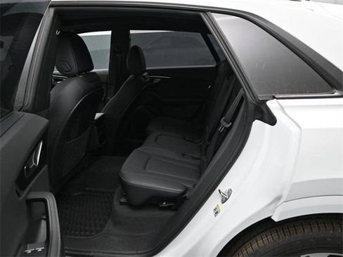 New 2026 Audi Q8 Premium Plus image 11