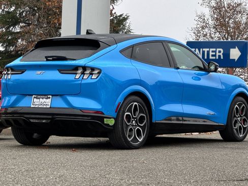 Certified 2022 Ford Mustang Mach-E GT image 4