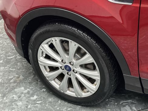 Used 2017 Ford Escape Titanium AWD/4WD image 33