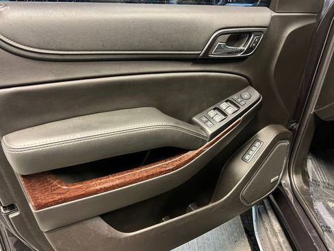 Used 2017 GMC Yukon SLT w/ Open Road Package RWD image 8