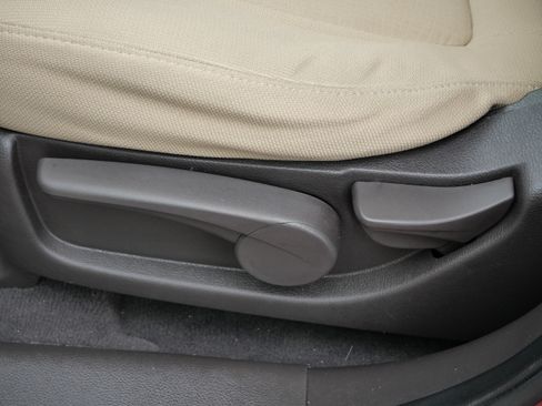 Used 2011 Hyundai Santa Fe GLS image 20