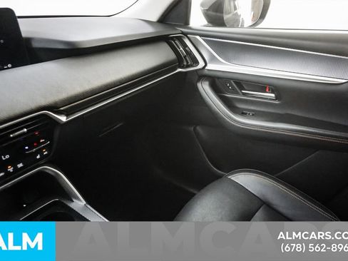 Used 2025 MAZDA CX-70 3.3 Turbo w/ Preferred Package AWD/4WD image 44