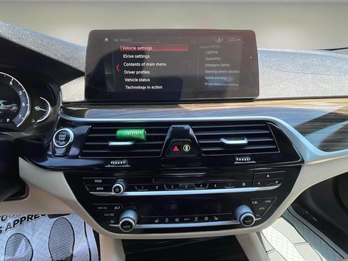 Used 2019 BMW 530i w/ Convenience Package image 14