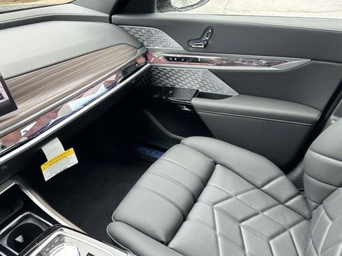 New 2026 BMW 760i xDrive 760i xDrive w/ Executive Package image 18