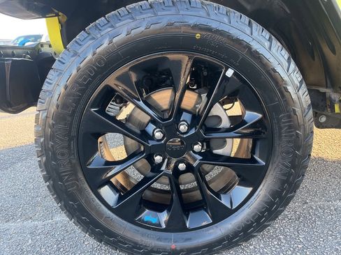 Used 2023 Jeep Wrangler Unlimited Sahara w/ Cold Weather Group image 9